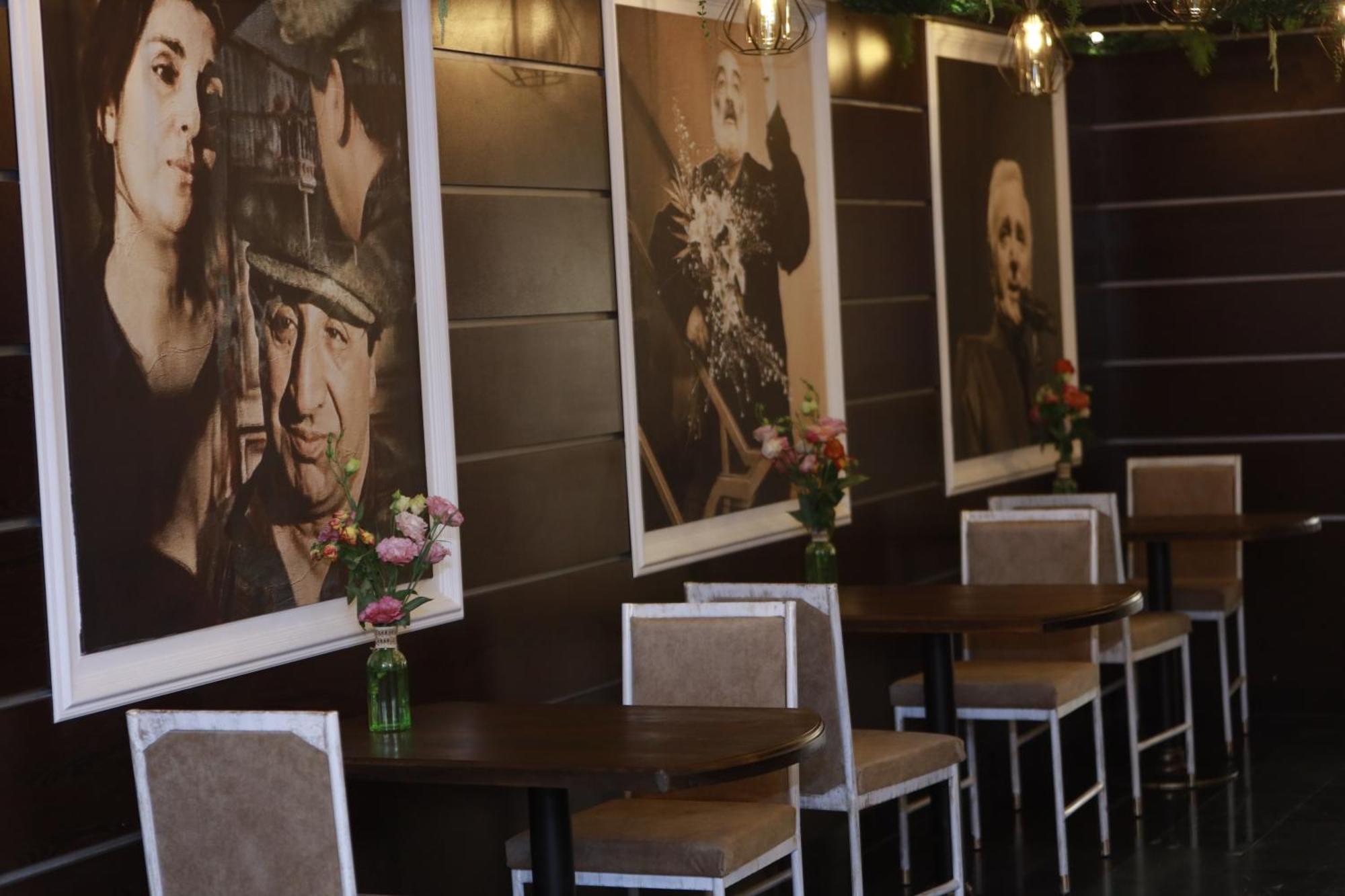 Delin Hotel And Tours Jerevan Buitenkant foto